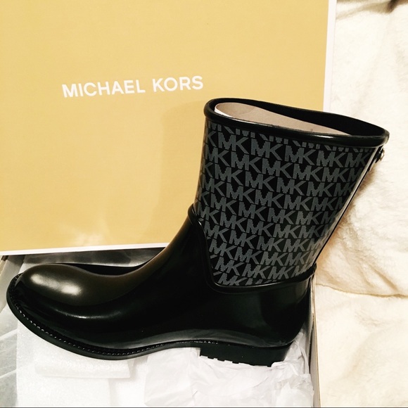 michael kors boots womens yellow